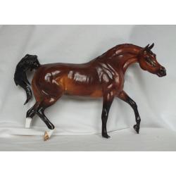 El Nathan, Arab Stallion - Bay Painting Standard - Damaged